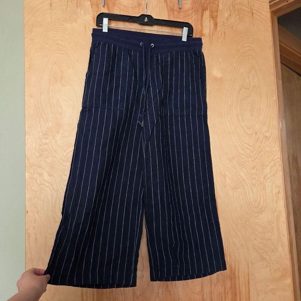 Athleta Blue and White Striped Capri Wide Leg Trousers Pants